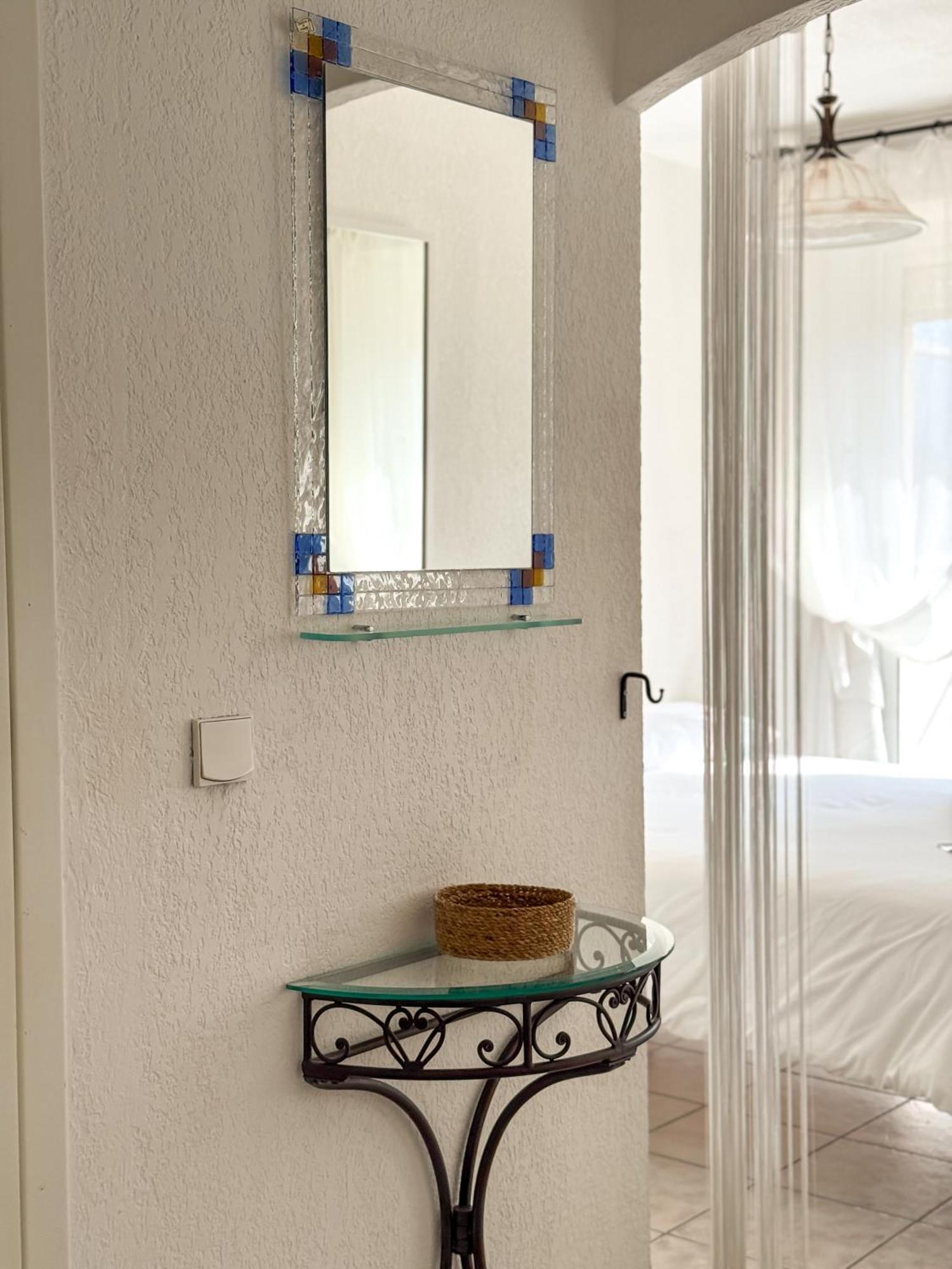 Coquet Appartement Avec Le Terrasse Sur Le Mer Roquebrune-Cap-Martin Exterior foto